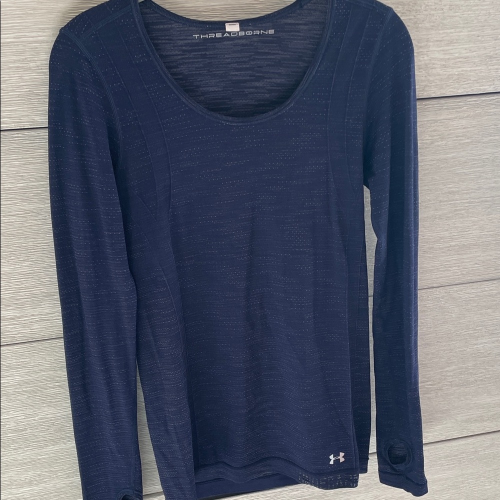 Under Armour Women's Navy Blue Long Sleeve Tee with thumb holes